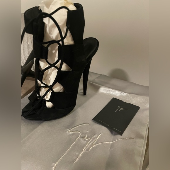 Giuseppe Zanotti ALIEN/WABY115 lace up black suede heels - Picture 8 of 9